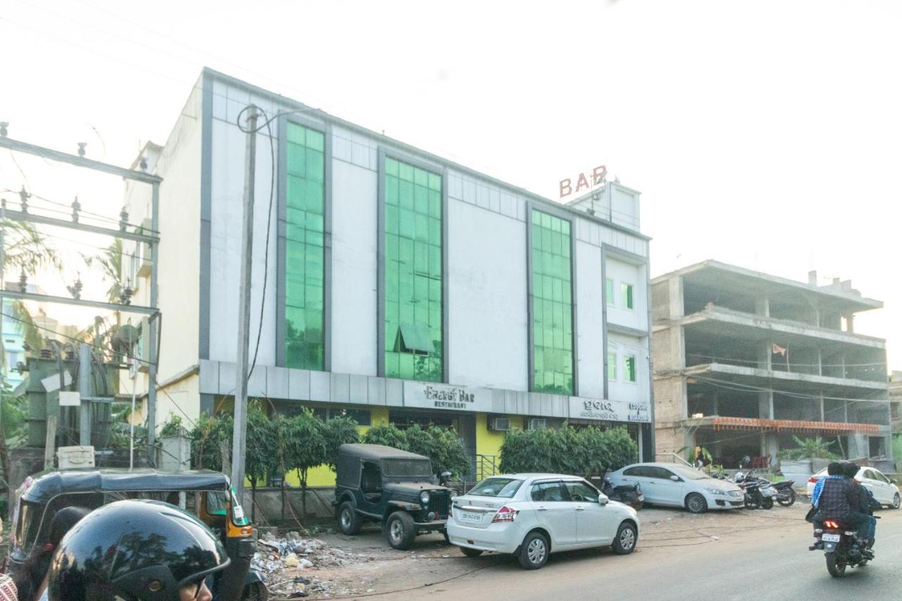 Spot On Prabir Residency Inn Urali Экстерьер фото